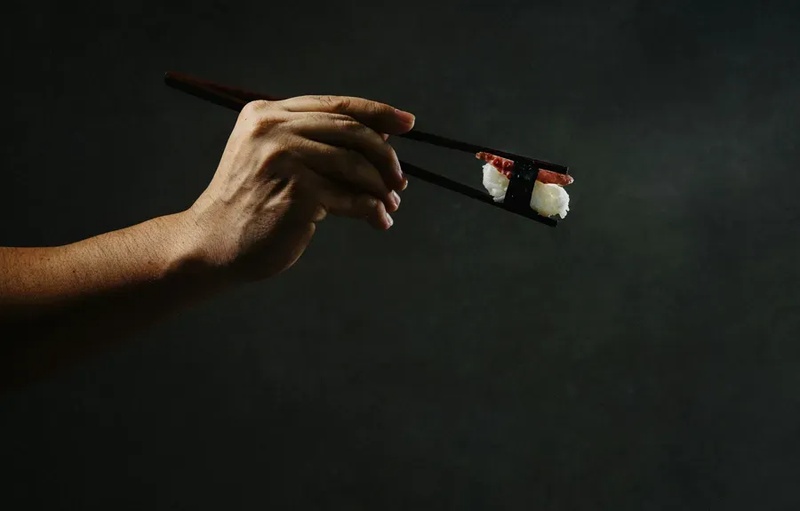  厨房里的长寿密码：从居家烹饪习惯透视大脑衰退的防御机制 健康养生