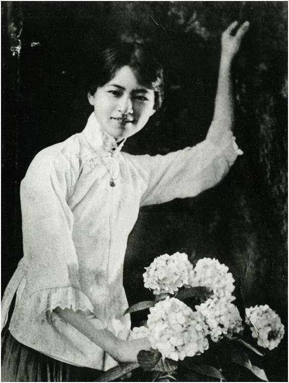 【深度解析】林徽因书法手稿的独特价值：从205万拍卖看民国才女的笔墨修为