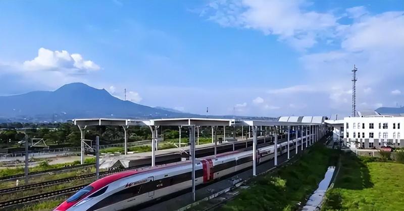  【基础设施观察】从米轨到高铁：中越铁路互联互通的战略纵深与技术密码 新闻