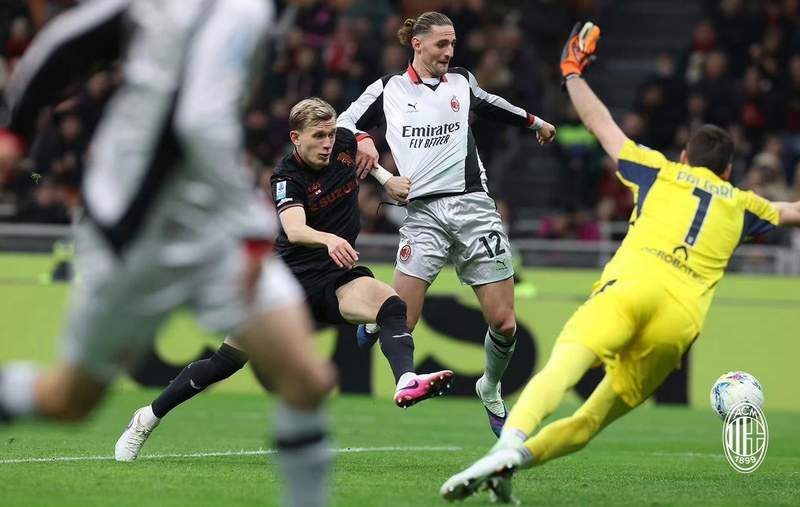  战术革命的临界点：阿莱格里的433抉择与米兰困局深度解析 体育新闻