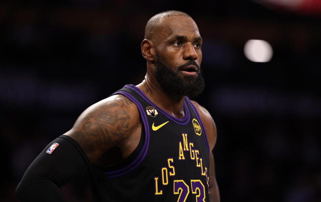 数据拆解：詹姆斯单核模式下的效率革命与高分密码 体育新闻