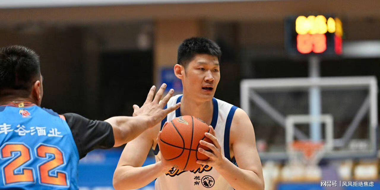  【技术拆解】广厦进攻困局深度剖析：胡金秋爆发背后的战术逻辑与顶薪困局 体育新闻