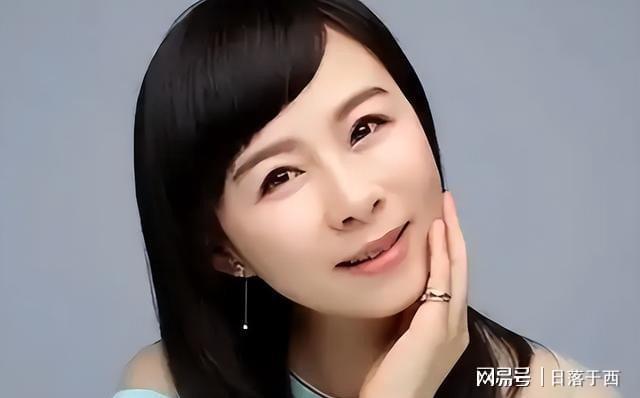  【主持人生态洞察·周瑾】都市新中产的“去家务化”生存法则 娱乐新闻